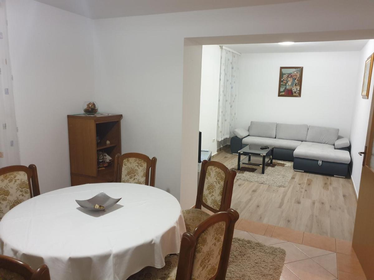 Carpe Diem Bacvice Apartment Split